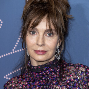 Anne Parillaud (Bijoux Messika) - Photocall du dîner d'ouverture du 75ème Festival International du Film de Cannes. Le 17 mai 2022