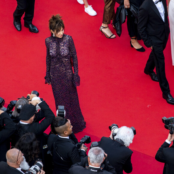 Anne Parillaud (Bijoux Messika) - Montée des marches du film "Coupez !" pour la cérémonie d'ouverture du 75ème Festival International du Film de Cannes. Le 17 mai 2022
