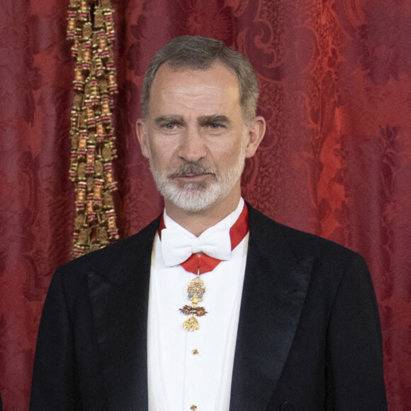 Le roi Felipe VI et la reine Letizia d'Espagne recoivent l'émir du Qatar Sheikh Tamim Bin Hamad Al Thani et sa femme la Sheikha Jawaher Bint Hamad Bin Suhaim Al Thani, pour un dîner d'Etat au Palais royal de Madrid, le 17 mai 2022.