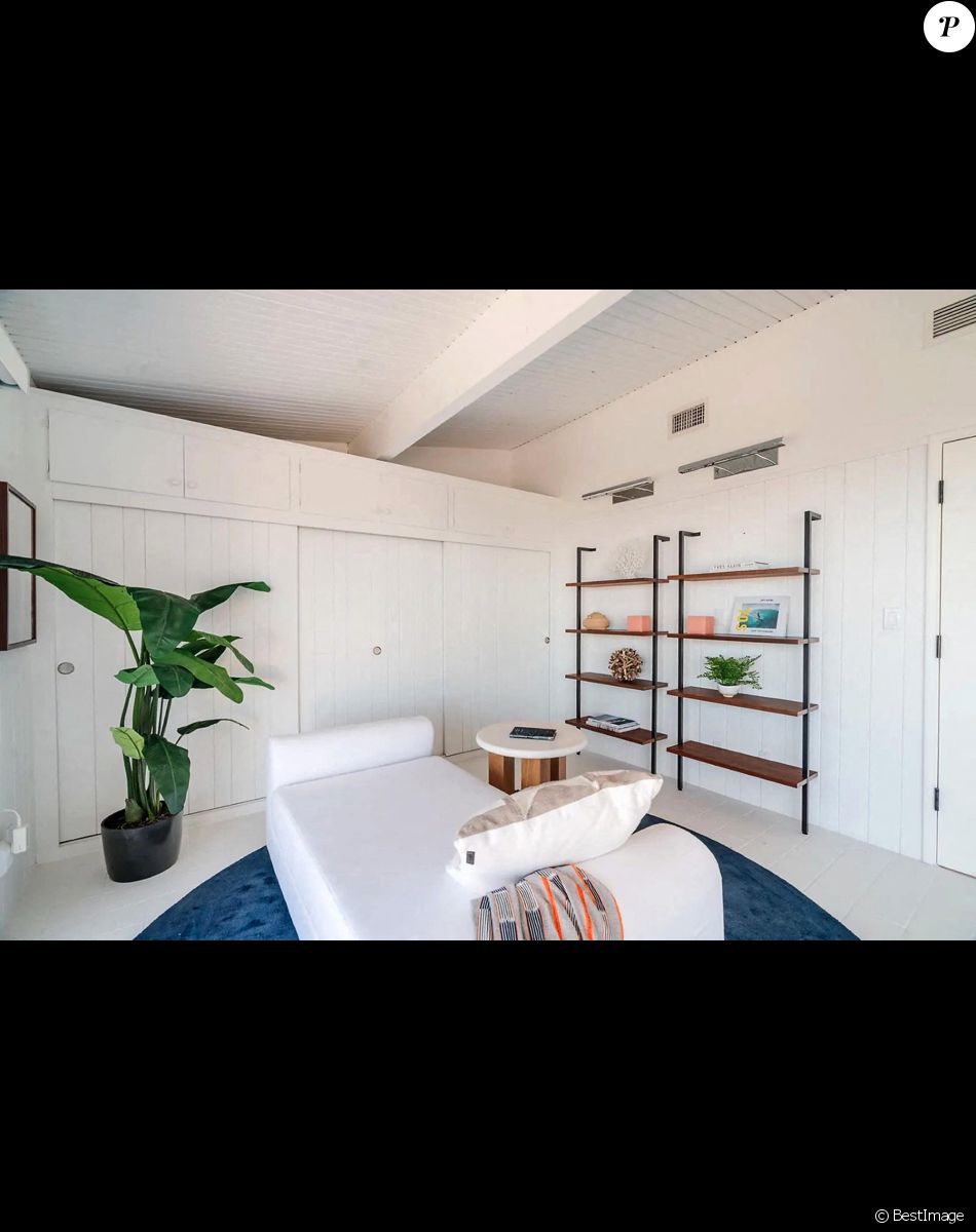Emma Stone vend sa villa à Malibu pour 4.3 millions de dollars.