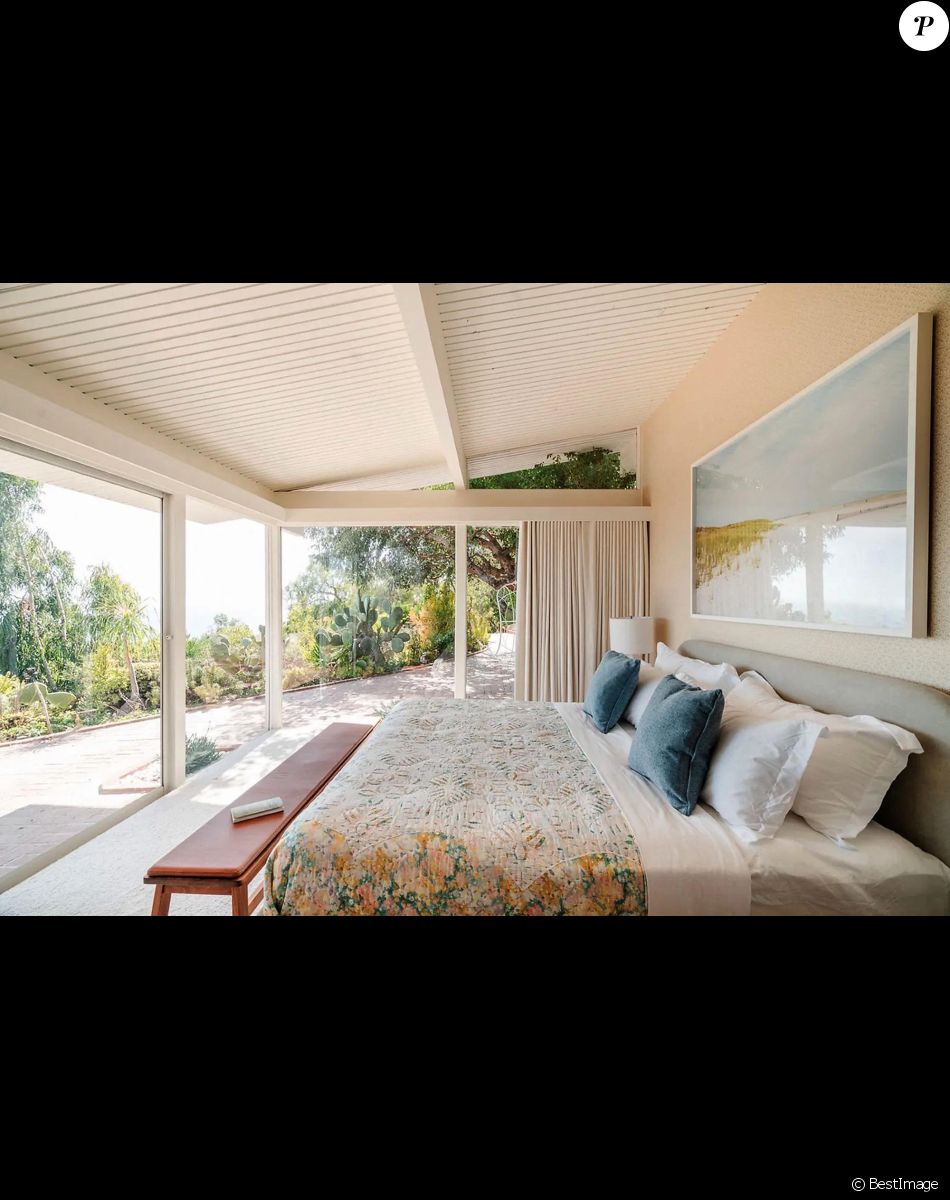 Emma Stone vend sa villa à Malibu pour 4.3 millions de dollars.