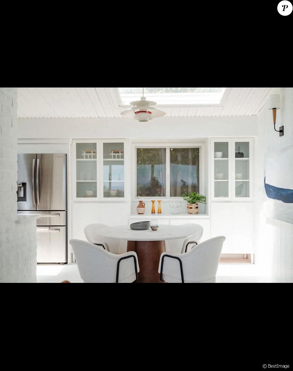 Emma Stone vend sa villa à Malibu pour 4.3 millions de dollars.