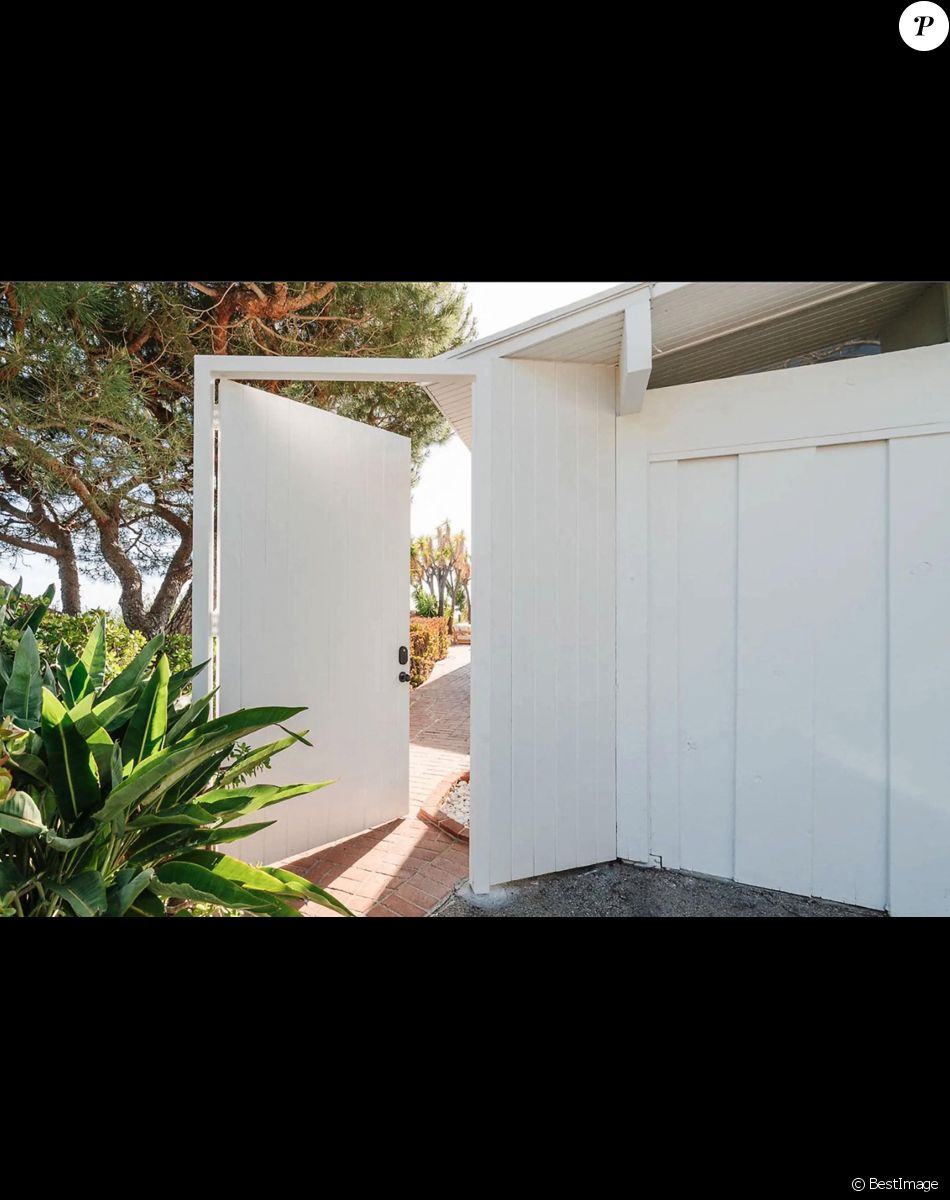Emma Stone vend sa villa à Malibu pour 4.3 millions de dollars.