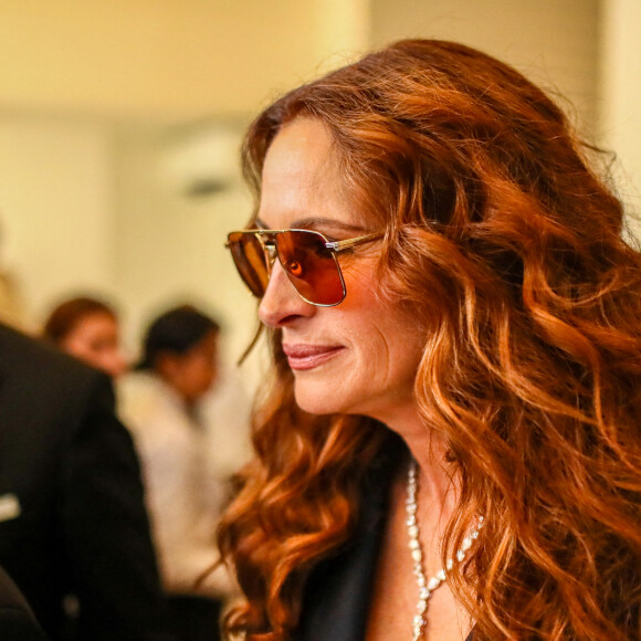 Julia Roberts à la sortie de l'hôtel "Martinez" lors du 75ème Festival International du Film de Cannes, France, le 19 mai 2022. © Tiziano Da Silva/Bestimage 