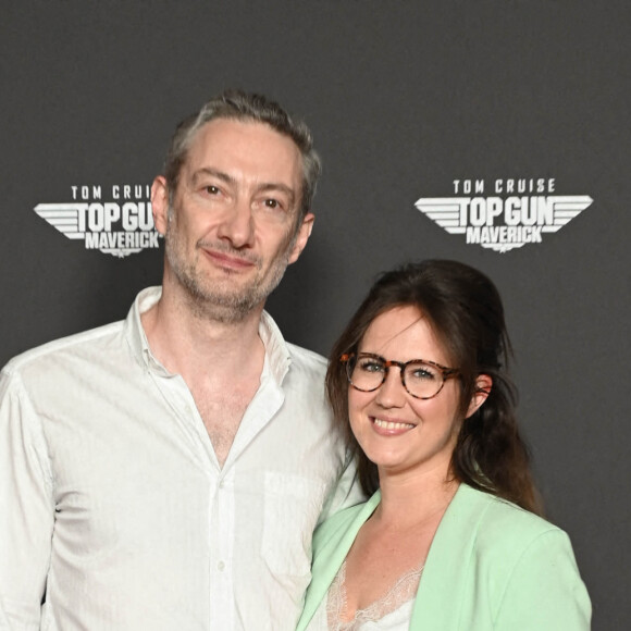 Vincent Desagnat avec Mathilde Vernon - Avant-première du film "Top Gun Maverick" à l'UGC Normandie à Paris le 19 mai 2022. © Coadic Guirec/Bestimage