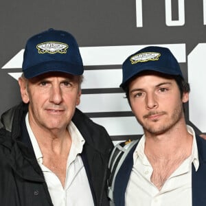 Bernard de La Villardière avec son fils Nicolas - Avant-première du film "Top Gun Maverick" à l'UGC Normandie à Paris le 19 mai 2022. © Coadic Guirec/Bestimage