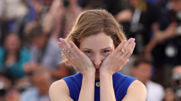 "Un joli moment" : Vicky Krieps, dernière compagne de Gaspard Ulliel, émue à Cannes