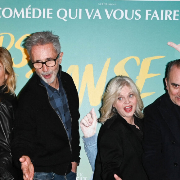 Jeanne Balibar, Michèle Laroque, Thierry Lhermitte, Isabelle Nanty, Antoine Duléry et à la première du film "Alors On Danse" à l'UGC Ciné Cité Bercy à Paris, le 14 mars 2022. © Guirec Coadic/Bestimage  Celebrities at the premiere of "Alors On Danse" in Paris. March 14th, 2022. 