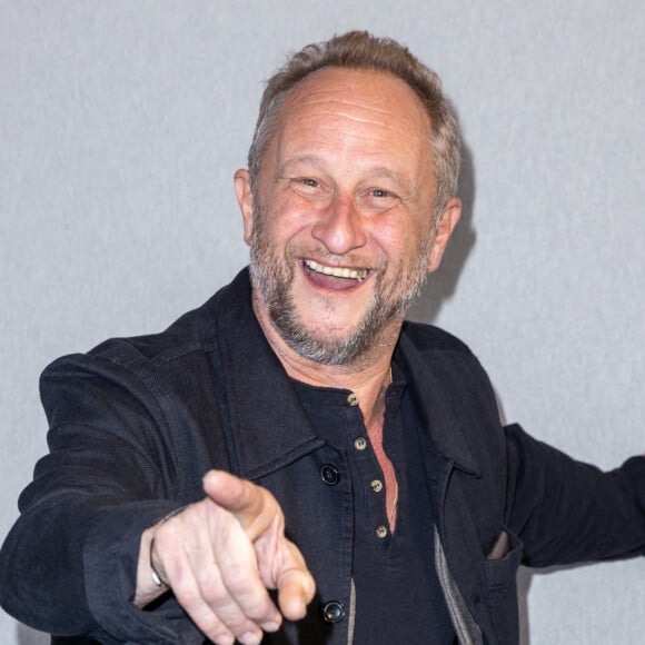 Benoît Poelvoorde au photocall de "Comment je suis devenu un super-héros" lors du 46e Festival du Cinéma Américain de Deauville. © Olivier Borde/Bestimage 