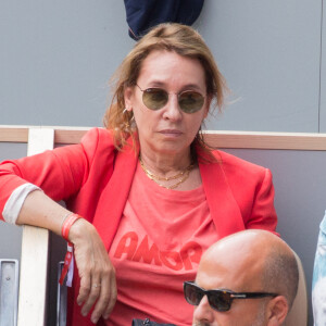 Emmanuelle Bercot - People des les tribunes des Internationaux de France de Tennis de Roland Garros 2022 - Jour 1. à Paris le 22 mai 2022.