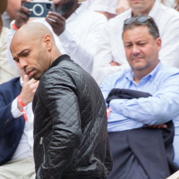 Thierry Henry - People des les tribunes des Internationaux de France de Tennis de Roland Garros 2022 - Jour 1. à Paris le 22 mai 2022.