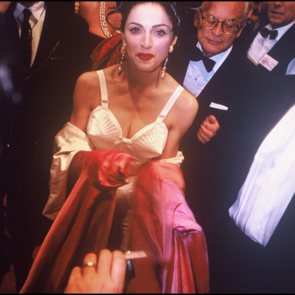 Madonna en 1991 à Cannes