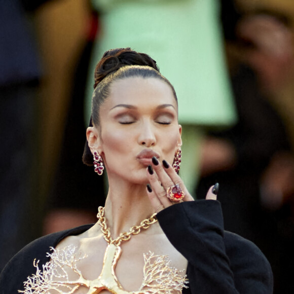 Bella Hadid - Montée des marches du film " Three Floors / Tre Piani" lors du 74ème Festival International du Film de Cannes. Le 11 juillet 2021 © Borde-Jacovides-Moreau / Bestimage