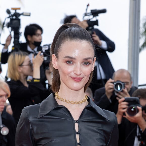 Charlotte Le Bon - Montée des marches du film " Heojil Kyolshim (Decision To Leave) " lors du 75ème Festival International du Film de Cannes. Le 23 mai 2022 © Olivier Borde / Bestimage 