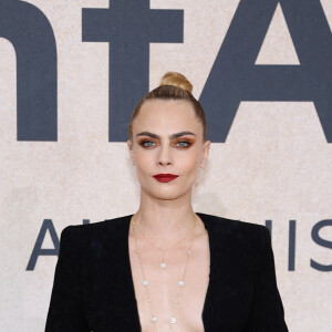 Cara Delevingne - Photocall du gala de l'AmFar 2022 à l'Hôtel du Cap-Eden-Roc à Antibes le 26 mai 2022. © Cyril Moreau / Bestimage