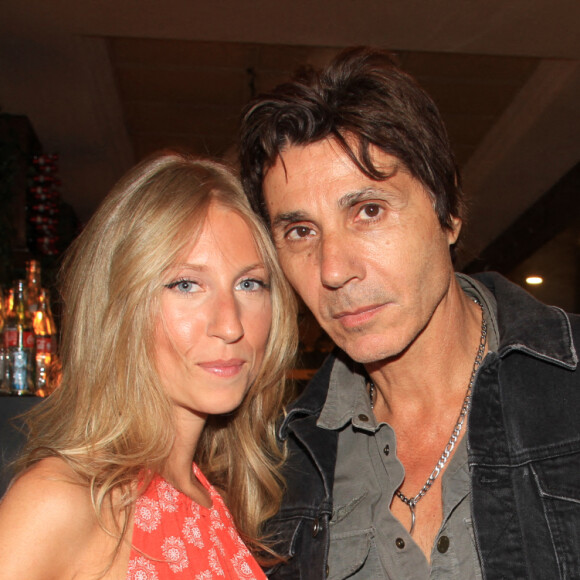Exclusif - Jean-Luc Lahaye et sa compagne Paola - Dîner au restaurant "Alfredo Positano" à Paris. Le 7 juillet 2020 © Baldini / Bestimage 