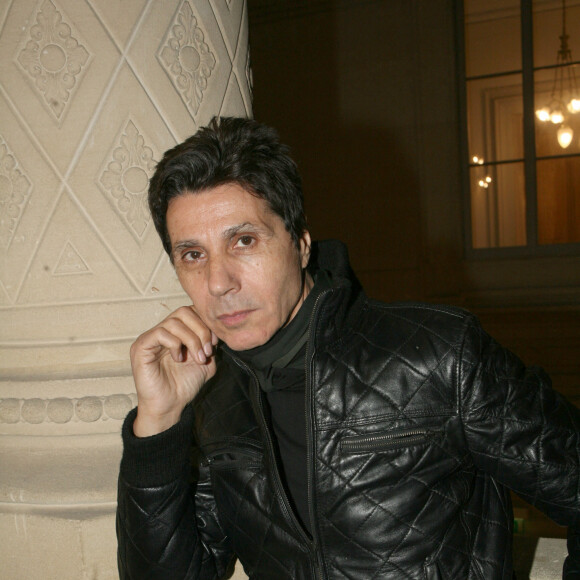 Exclusif - Jean-Luc Lahaye - Vente aux enchères de l'association "La roue tourne" à la mairie du 11ème à Paris le 16 avril 2019. La roue tourne est une association dont l'objet social est d'aider les anciens artistes tombés dans le besoin. © JLPPA/Bestimage