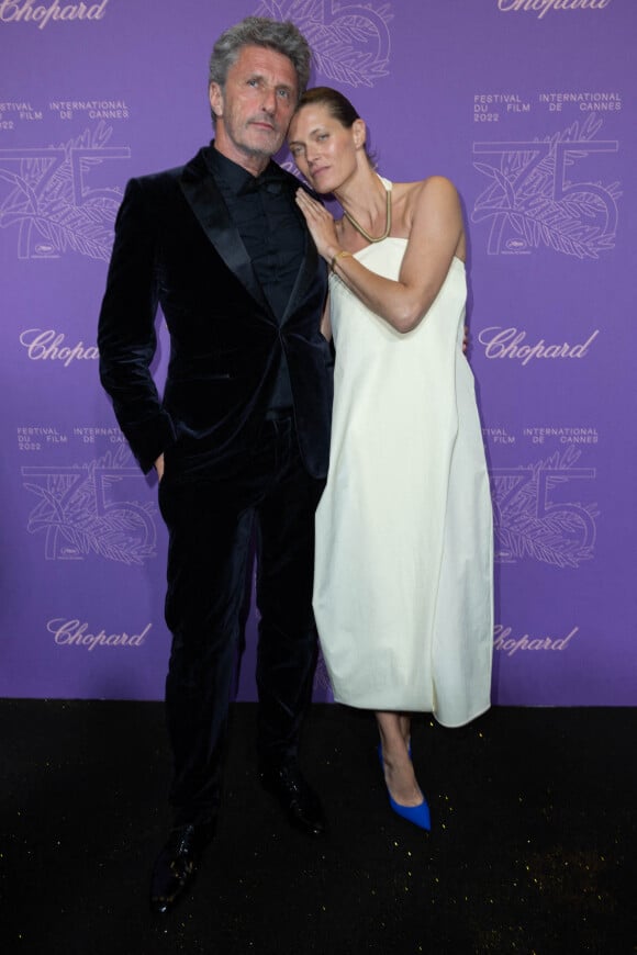 Pawel Pawlikowski et Malgosia Bela - Photocall du dîner du 75ème Festival International du Film de Cannes. Le 24 mai 2022