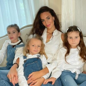 Jade Lagardère et ses trois enfants sur Instagram en avril 2021.