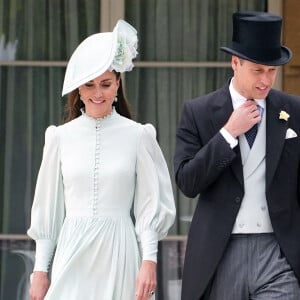 Le prince William, duc de Cambridge, et Catherine (Kate) Middleton, duchesse de Cambridge, lors d'une Royal Garden Party au Buckingham Palace à Londres, Royaume Uni, le 25 mai 2022. 