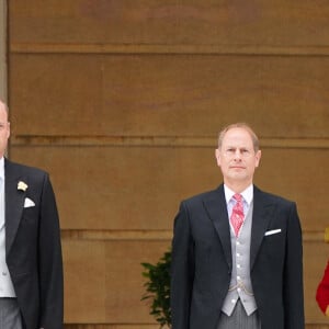 Le prince William, duc de Cambridge, Catherine (Kate) Middleton, duchesse de Cambridge, le prince Edward, comte de Wessex, et Sophie Rhys-Jones, comtesse de Wessex, lors d'une Royal Garden Party au Buckingham Palace à Londres, Royaume Uni, le 25 mai 2022. 