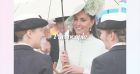 Kate Middleton se la joue Mary Poppins avec William pour une garden party sous la pluie !