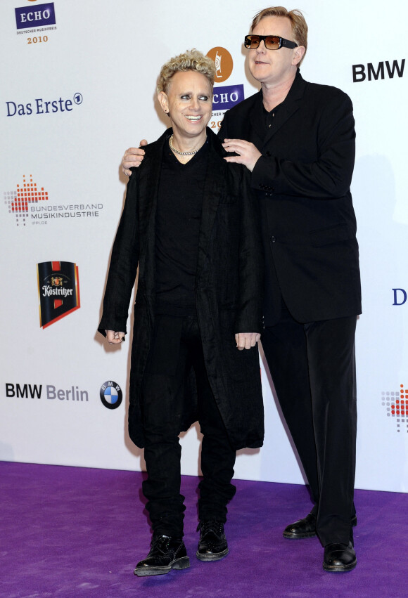 Martin Gore et Andrew Fletcher - ECHO Awards à Berlin, le 4 mars 2010. @ Britta Pedersen/DPA/ABACAPRESS.COM