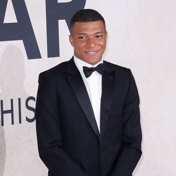 Kylian Mbappé - Photocall du gala de l'AmFar 2022 à l'Hôtel du Cap-Eden-Roc à Antibes le 26 mai 2022