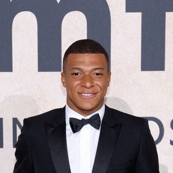Kylian Mbappé - Photocall du gala de l'AmFar 2022 à l'Hôtel du Cap-Eden-Roc à Antibes le 26 mai 2022