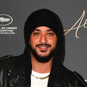 Info - Le chanteur Slimane annonce être devenu papa d'une petite fille prématurée - Slimane - Avant-Première du film "Aline" au Grand Rex à Paris le 25 octobre 2021. © Veeren/Bestimage