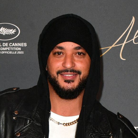 Info - Le chanteur Slimane annonce être devenu papa d'une petite fille prématurée - Slimane - Avant-Première du film "Aline" au Grand Rex à Paris le 25 octobre 2021. © Veeren/Bestimage