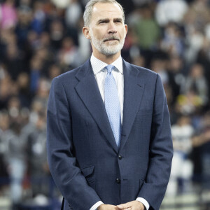 Le roi Felipe VI d'Espagne - Les célébrités assistent à la victoire du Real Madrid face à Liverpool (1-0) en finale de la Ligue des Champions au stade de France, le 28 mai 2022. © Cyril Moreau / Bestimage