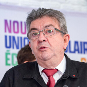 Jean-Luc Mélenchon lors de la présentation du programme partagé de la coalition Nouvelle Union Populaire Écologique et Sociale "NUPES" pour les élections législatives 2022 à Paris, France, le 19 mai 2022