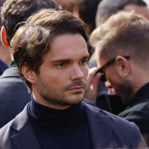 Jean-Mathieu Marinetti (mari de Sophie Tapie) - Sorties de la messe funéraire en hommage à Bernard Tapie en l'église Saint-Germain-des-Prés à Paris. Le 6 octobre 2021 © Jacovides-Moreau / Bestimage