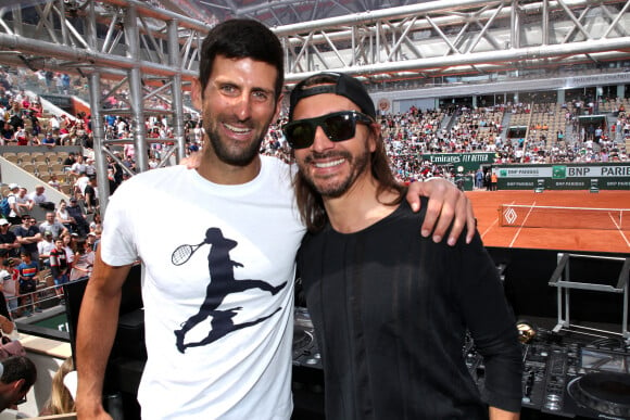 Novak Djokovic (vainqueur du tournoi 2021) et le DJ Bob Sinclar - Journée des enfants à Roland Garros avant début des Internationaux de France de Tennis de Roland Garros 2022 à Paris le 21 Mai 2022. © Bertrand Rindoff/Bestimage