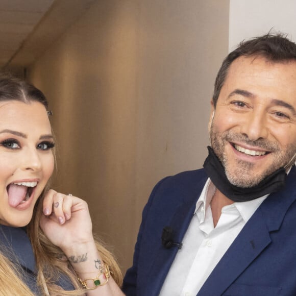 Exclusif - Kelly Vedovelli, Bernard Montiel - Backstage en marge de l'émission TPMP (Touche Pas à Mon Poste) , présentée par Cyril Hanouna et diffusée en direct le 09 Février 2021 sur C8 - Paris le 09/02/2021 - © Jack Tribeca / Bestimage 