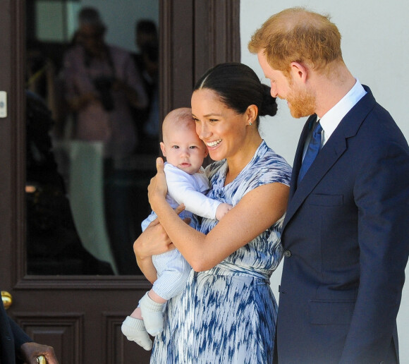 Le prince Harry, duc de Sussex, et Meghan Markle, duchesse de Sussex, avec leur fils Archie ont rencontré l'archevêque Desmond Tutu et sa femme à Cape Town, Afrique du Sud.