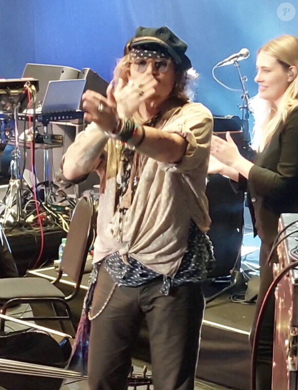 Johnny Depp joue au concert de Jeff Beck au Royal Albert Hall à Londres, dans l'attente du verdict de son procès contre A.Heard. Le 29 mai 2022. 