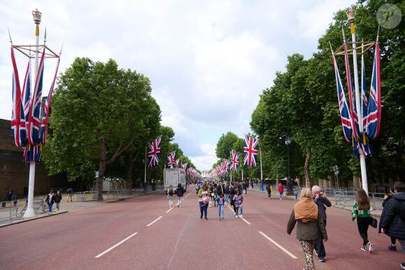 Illustration des rues de Londres aux couleurs du jubilé de platine de la reine Elisabeth II d'Angleterre. Le 1er juin 2022 