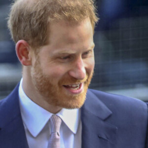 Meghan Markle la duchesse de Sussex enceinte et le prince Harry, duc de Sussex, assistent à une activité jeunesse le Jour du Commonwealth à la Maison du Canada le 11 mars 2019 à Londres 