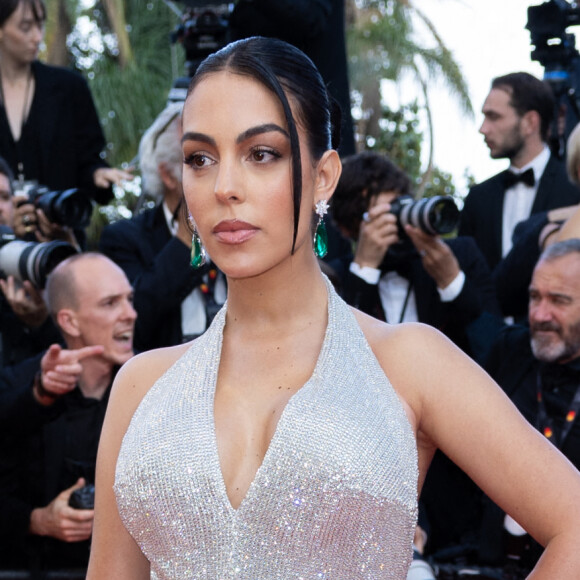 Georgina Rodriguez - Montée des marches du film " Elvis " lors du 75ème Festival International du Film de Cannes. Le 25 mai 2022 © Olivier Borde / Bestimage 