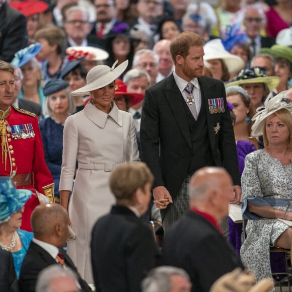 Le prince Harry, duc de Sussex, et Meghan Markle, duchesse de Sussex - Les membres de la famille royale et les invités lors de la messe célébrée à la cathédrale Saint-Paul de Londres, dans le cadre du jubilé de platine (70 ans de règne) de la reine Elisabeth II d'Angleterre. Londres, le 3 juin 2022. 