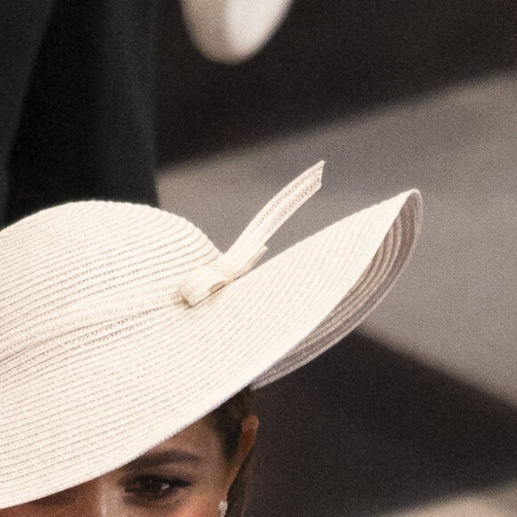 Le prince Harry, duc de Sussex, et Meghan Markle, duchesse de Sussex - Les membres de la famille royale et les invités lors de la messe célébrée à la cathédrale Saint-Paul de Londres, dans le cadre du jubilé de platine (70 ans de règne) de la reine Elisabeth II d'Angleterre. Londres, le 3 juin 2022. 