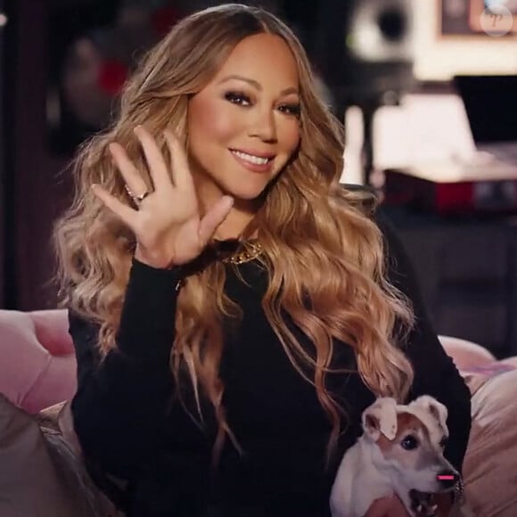 Mariah Carey enseignera une MasterClass sur "comment utiliser votre voix pour vous exprimer à travers la musique". sur MasterClass.com