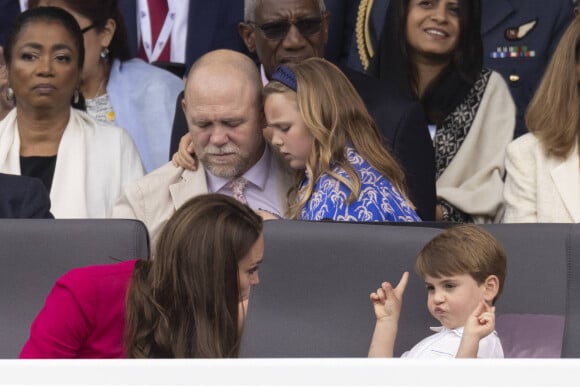 Catherine (Kate) Middleton, duchesse de Cambridge, Le prince Louis de Cambridge, Mike Tindall, Mia Grace Tindall - Jubilé de platine de la reine Elisabeth II d'Angleterre à Bukingham Palace à Londres, le 5 juin 2022. 