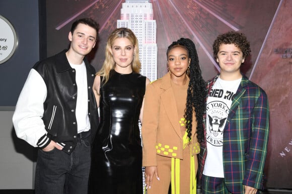 Noah Schnapp, Cara Buono, Priah Ferguson et Gaten Matarazzo. Stranger Things  Anthony Behar/SPUS/ABACAPRESS.COM