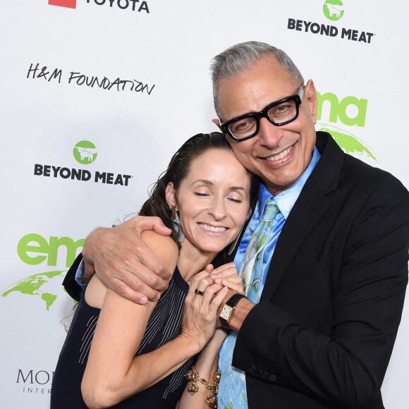Jeff Goldblum et Emilie Livingston - Soirée "Environemental Media Awards" à Los Angeles, le 16 octobre 2021.