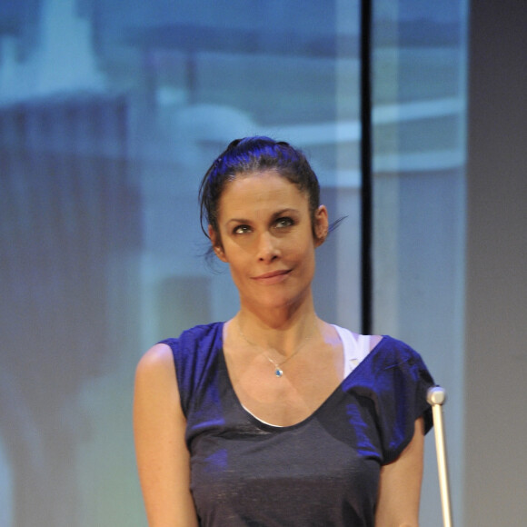 FILAGE DE LA PIECE " MA PREMIERE FOIS " AU THEATRE MICHEL ASTRID VEILLON PARIS LE 18 JANVIER 2012