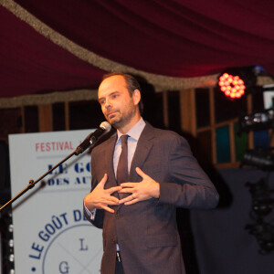Edouard Philippe, maire du Havre inaugure la 5ème édition du festival littéraire "Le Goût des autres" au Havre le 21 janvier 2016