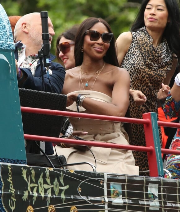 Naomi Campbell participe à la parade du jubilé de platine de la reine à Londres le 5 juin 2022. 